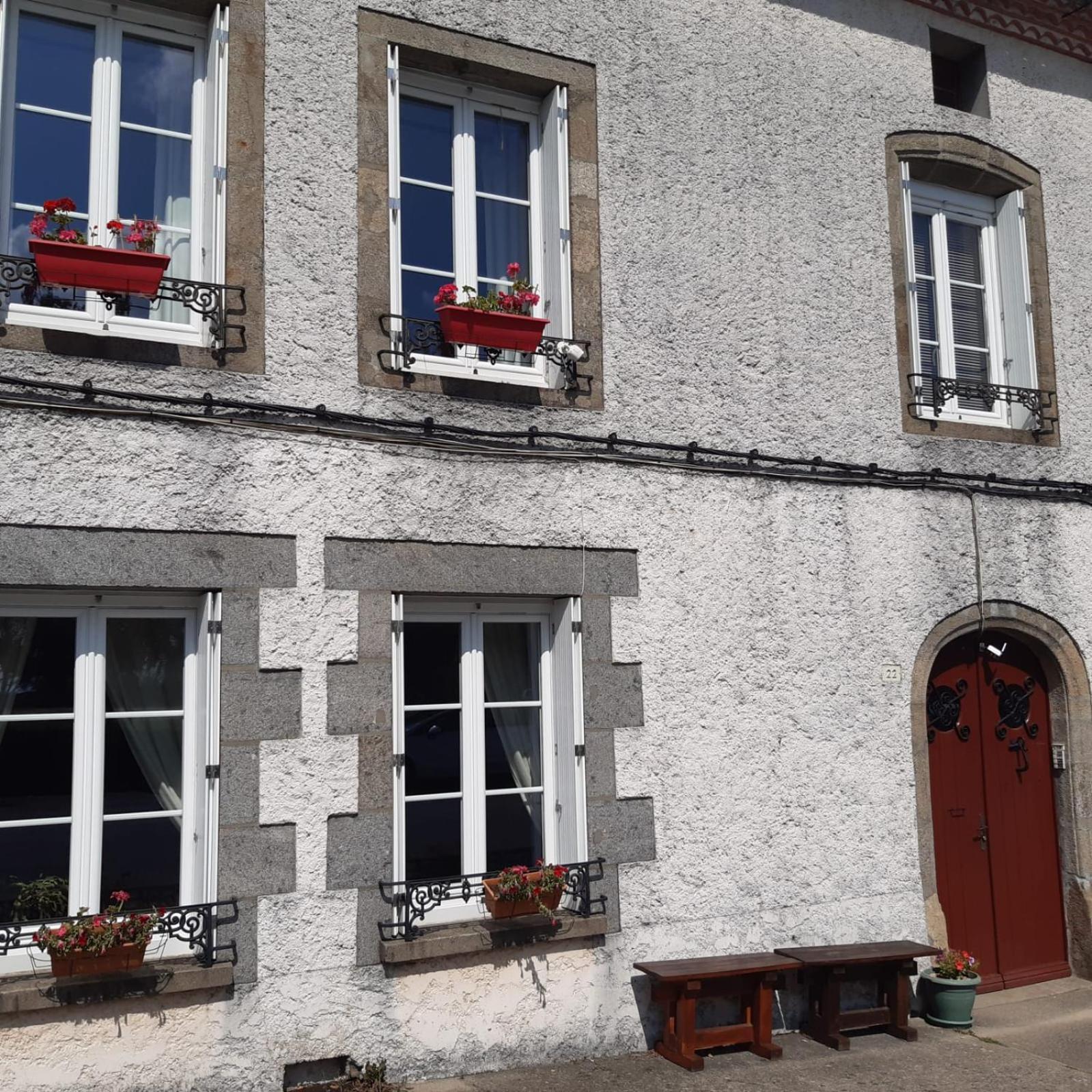 Number 22 - Le Dorat - Apartment One With Garden & Free Parking 외부 사진